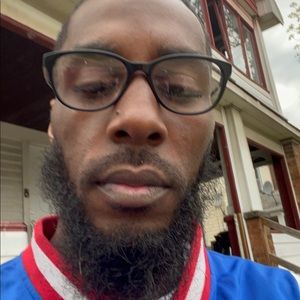 Meet your Posher, Derrick